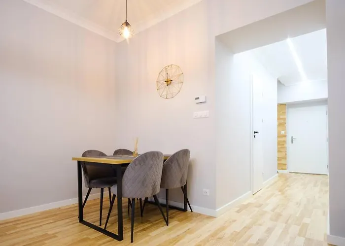 Moderny V Starom Meste דירה *